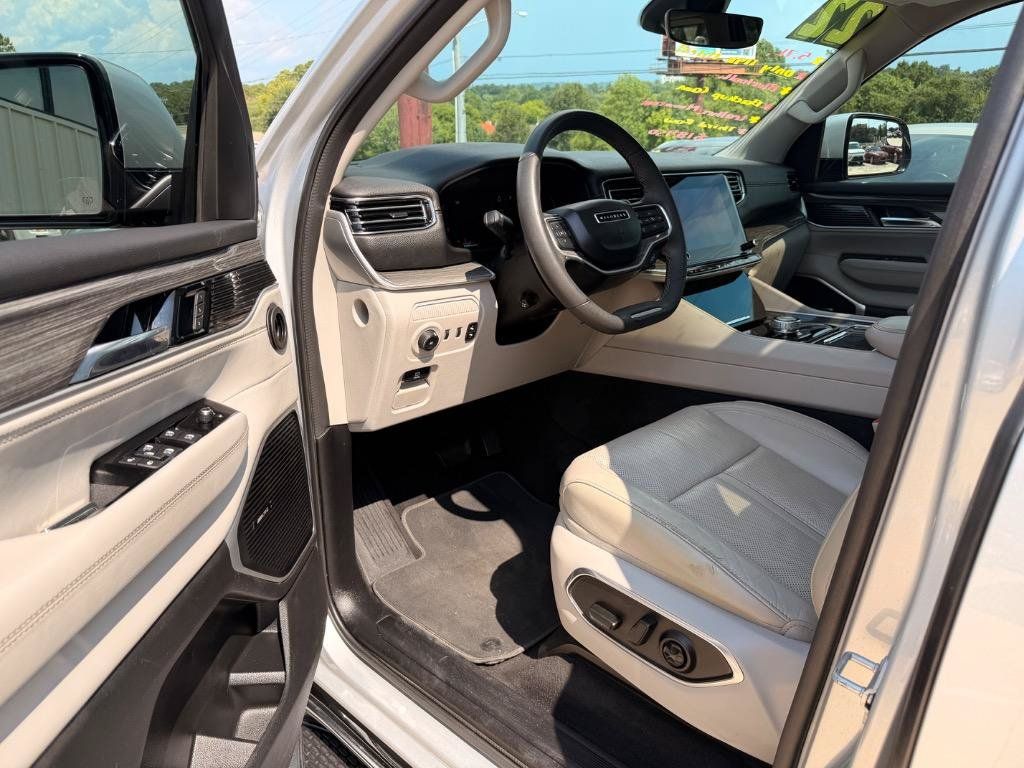 Used 2022 Jeep Wagoneer Series II w/ Premium Group I RWD image 5