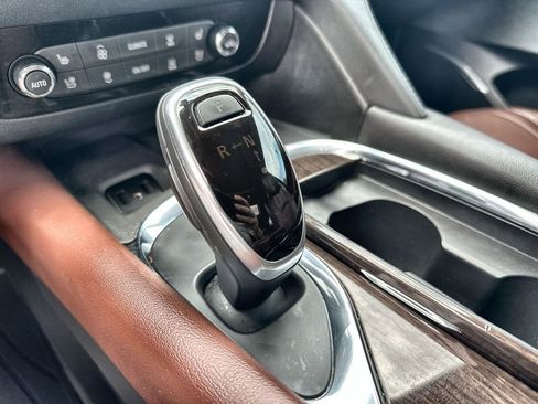 Used 2018 Buick Enclave Avenir w/ Avenir Technology Package FWD image 26