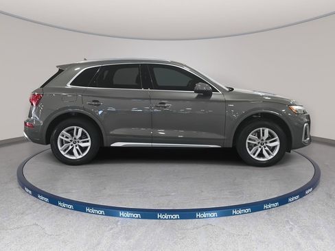 Used 2023 Audi Q5 2.0T Premium w/ Convenience Package AWD/4WD image 5