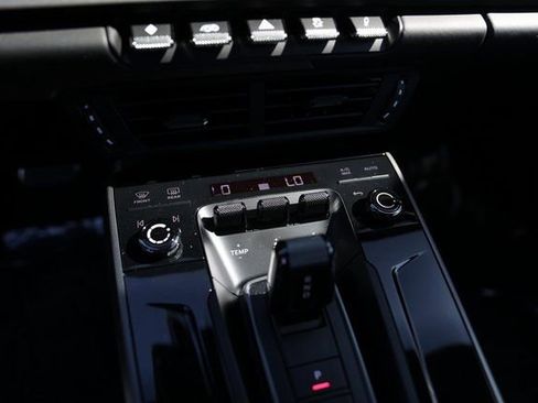 Certified 2025 Porsche 911 Carrera image 17