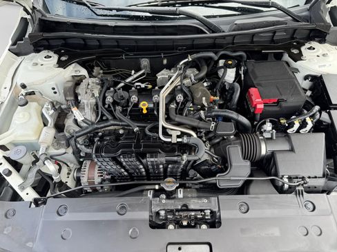 Used 2021 Nissan Altima 2.5 SR w/ SR Premium Package AWD/4WD image 24