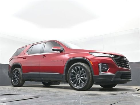 Used 2023 Chevrolet Traverse RS w/ LPO, Floor Liner Package image 36