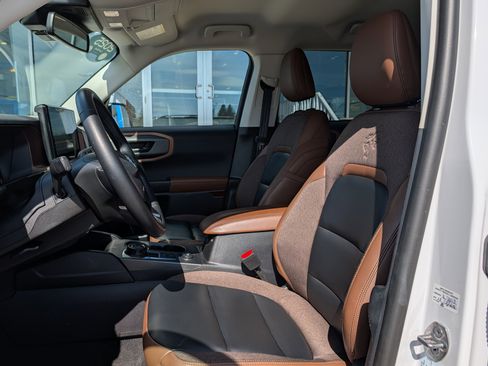 Used 2025 Ford Bronco Sport Outer Banks w/ Outer Banks Tech Package+ AWD/4WD image 8