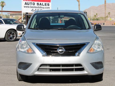 Used 2015 Nissan Versa S Plus FWD image 3