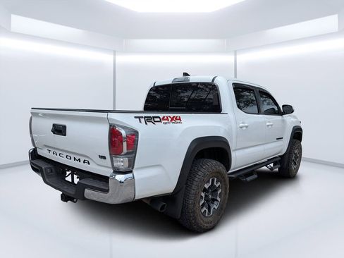 Used 2023 Toyota Tacoma TRD Off-Road AWD/4WD image 3