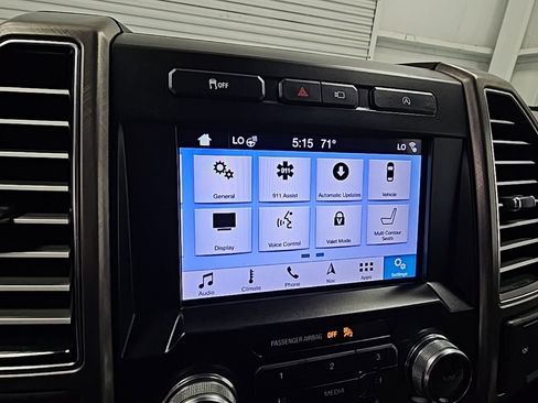 Used 2019 Ford F150 Limited w/ Trailer Tow Package image 18