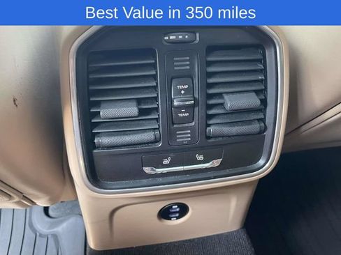 Used 2020 Porsche Macan AWD/4WD image 12