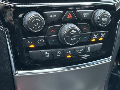 Used 2021 Jeep Grand Cherokee Trailhawk image 19