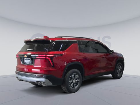 New 2026 Chevrolet Traverse LT FWD image 11
