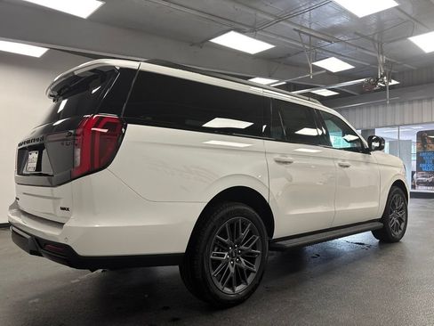 New 2026 Ford Expedition Max Platinum w/ Stealth Appearance Package AWD/4WD image 12