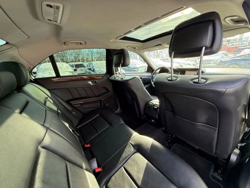 Used 2011 Mercedes-Benz E 350 4MATIC Sedan image 37