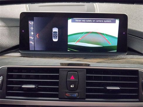 Used 2018 BMW 430i Convertible image 17