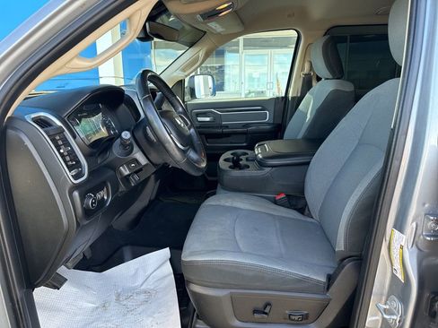 Used 2020 RAM 3500 Big Horn w/ Level 1 Equipment Group AWD/4WD image 15
