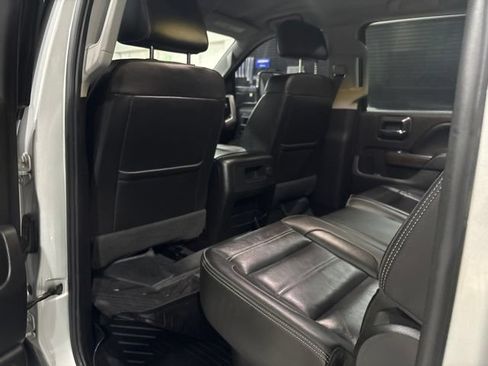 Used 2019 GMC Sierra 3500 Denali w/ Duramax Plus Package AWD/4WD image 29