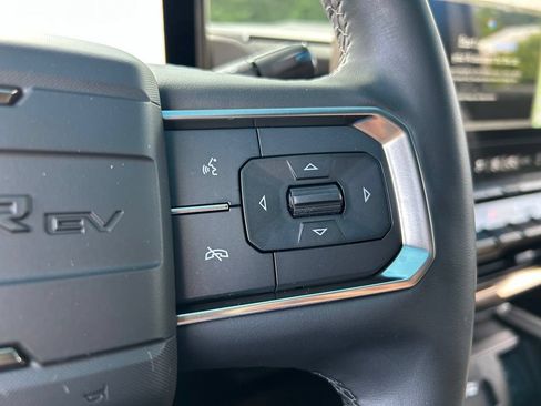 Used 2025 GMC Hummer EV 3X w/ Extreme Off-Road Package AWD/4WD image 31
