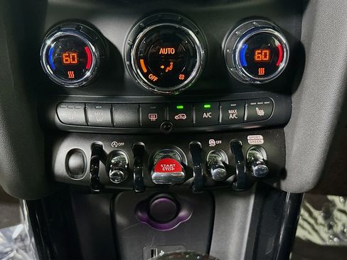 Used 2023 MINI Cooper S image 23