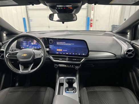 Used 2025 Chevrolet Equinox EV LT w/ Comfort Package AWD/4WD image 10