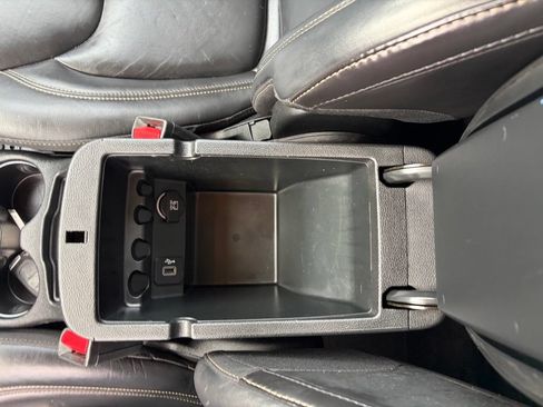 Used 2018 Jeep Cherokee Limited AWD/4WD image 14