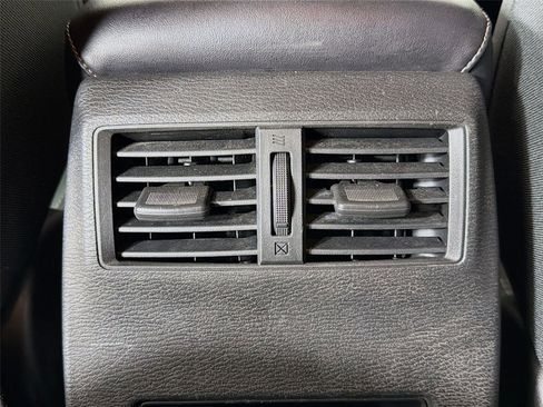 Used 2023 Mitsubishi Outlander ES AWD/4WD image 23