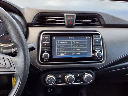 Used 2024 Nissan Versa S image 16