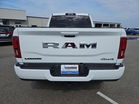 Used 2026 RAM 2500 Laramie AWD/4WD image 6