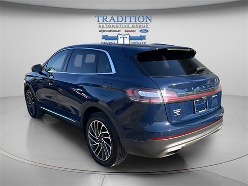 Used 2020 Lincoln Nautilus Reserve image 3