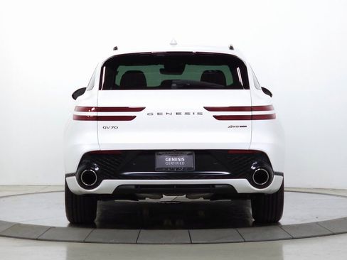 Used 2023 Genesis GV70 3.5T Sport AWD/4WD image 7