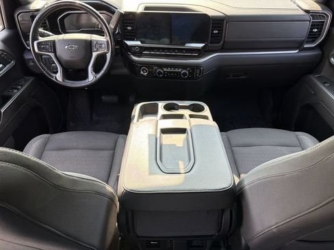 Used 2022 Chevrolet Silverado 1500 RST AWD/4WD image 17