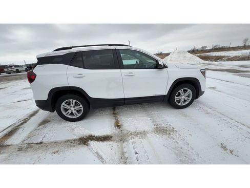 Certified 2023 GMC Terrain SLE w/ Driver Convenience Package image 12