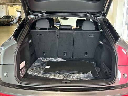 Certified 2025 Audi Q5 2.0T Premium Plus w/ Premium Plus Package image 24