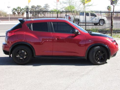 Used 2014 Nissan Juke SV w/ Navigation Package image 4