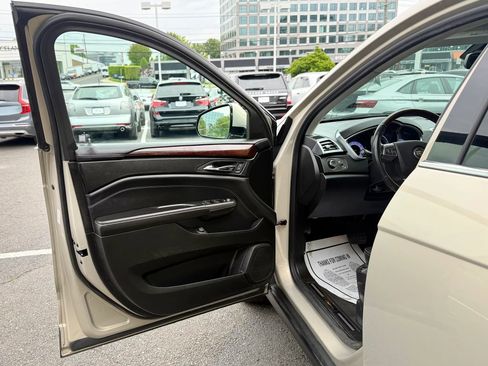 Used 2012 Cadillac SRX Luxury AWD/4WD image 9
