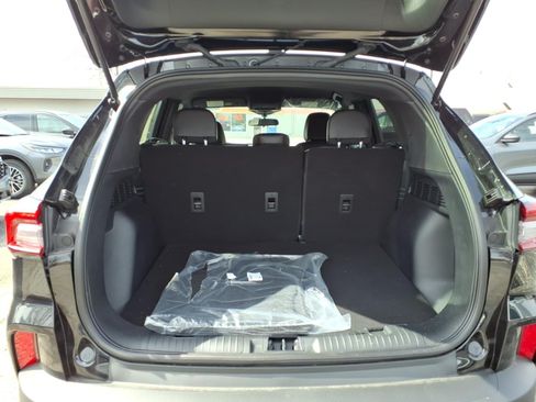 New 2026 Ford Escape ST-Line w/ Tech Pack #1 AWD/4WD image 9