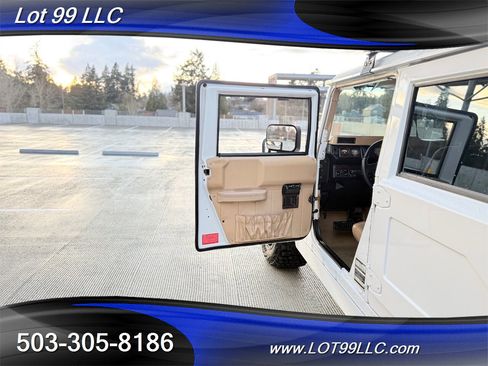 Used 1999 HUMMER H1 4-Door Wagon image 29