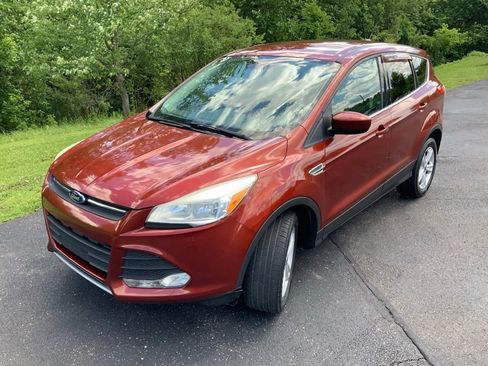 Used 2015 Ford Escape SE AWD/4WD image 6
