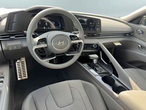 New 2026 Hyundai Elantra SEL Sport Premium FWD image 13