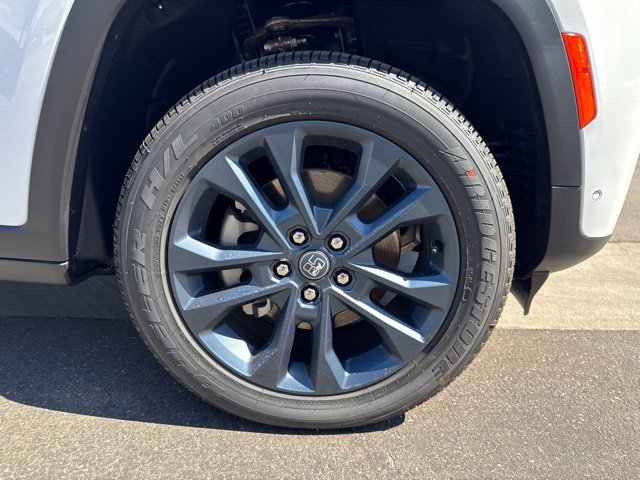 New 2026 Jeep Grand Cherokee L Limited AWD/4WD image 32