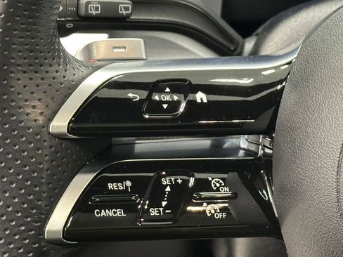 Certified 2025 Mercedes-Benz GLB 250 image 27