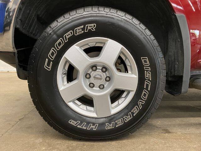 Used 2006 Nissan Frontier SE w/ (P01) Power Pkg AWD/4WD image 25