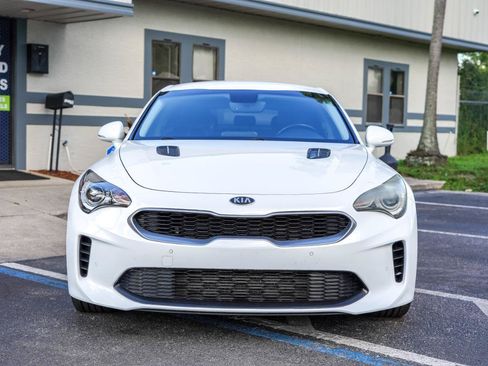 Used 2019 Kia Stinger RWD image 2