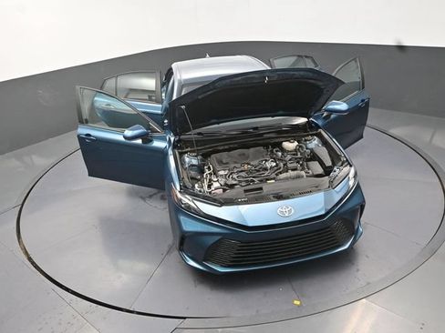 Certified 2025 Toyota Camry LE FWD image 40