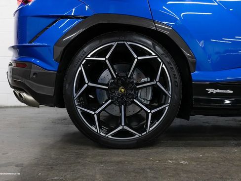 Used 2024 Lamborghini Urus Performante AWD/4WD image 15