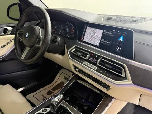 Used 2022 BMW X5 xDrive40i w/ M Sport Package AWD/4WD image 31