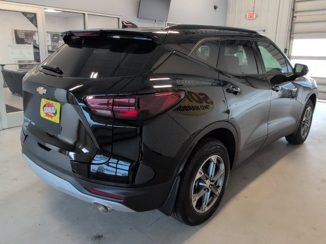 New 2026 Chevrolet Blazer LT AWD/4WD image 5