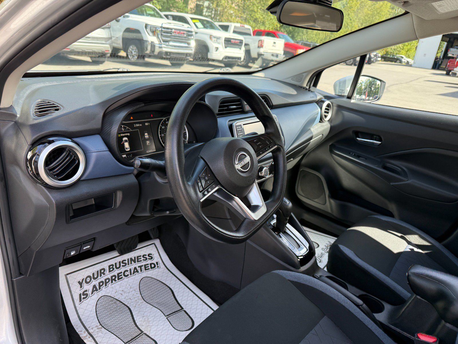 Used 2025 Nissan Versa SV FWD image 13