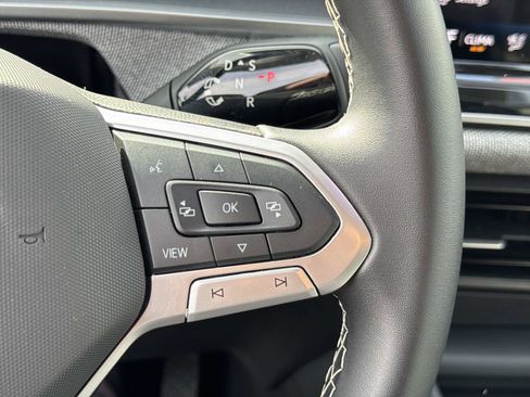 Certified 2025 Volkswagen Tiguan S w/ 18" Wheel Package image 18