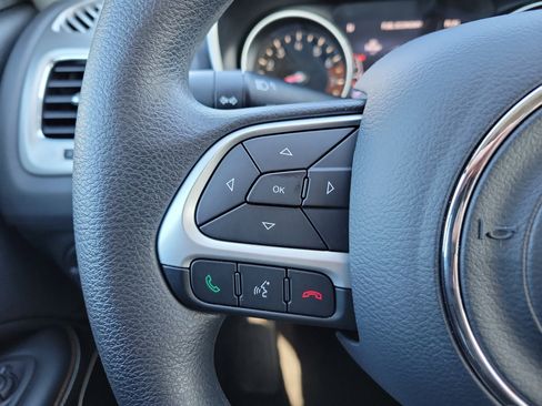 Used 2019 Jeep Compass Sport w/ Tech Group image 27