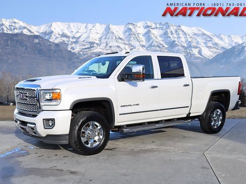Used 2019 GMC Sierra 3500 Denali w/ Duramax Plus Package image 1