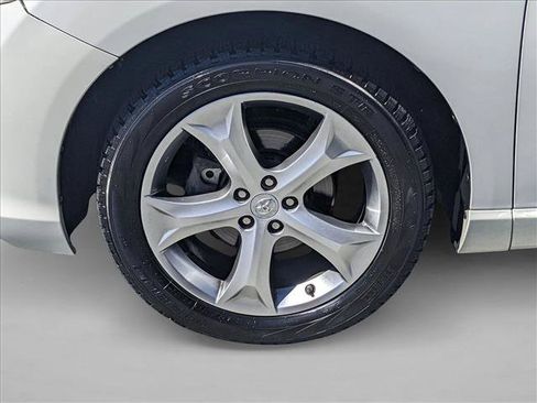Used 2013 Toyota Venza LE FWD image 20
