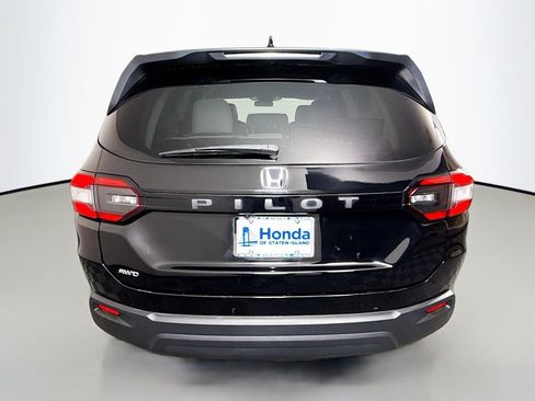 Certified 2023 Honda Pilot LX image 4